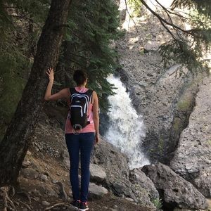 Meet your Posher, Cortney